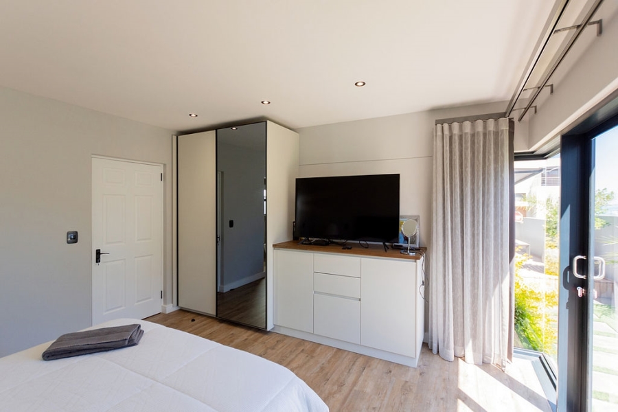 3 Bedroom Property for Sale in Calypso Beach Western Cape